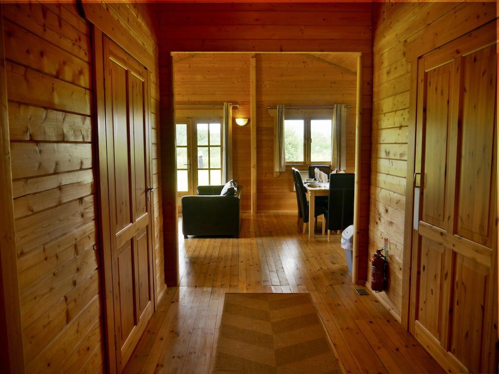 Lake Pochard Holiday Lodges Саут-Керні Номер фото